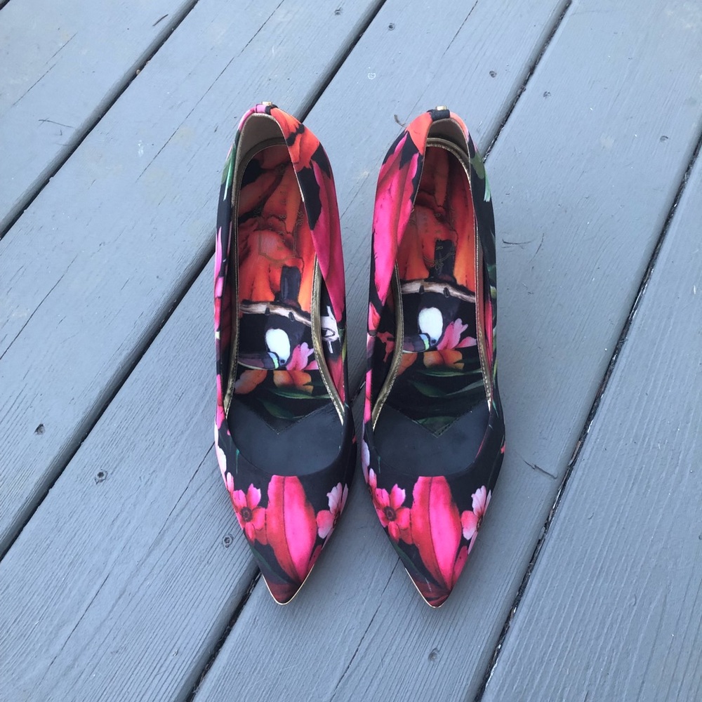 Ted Baker Pumps